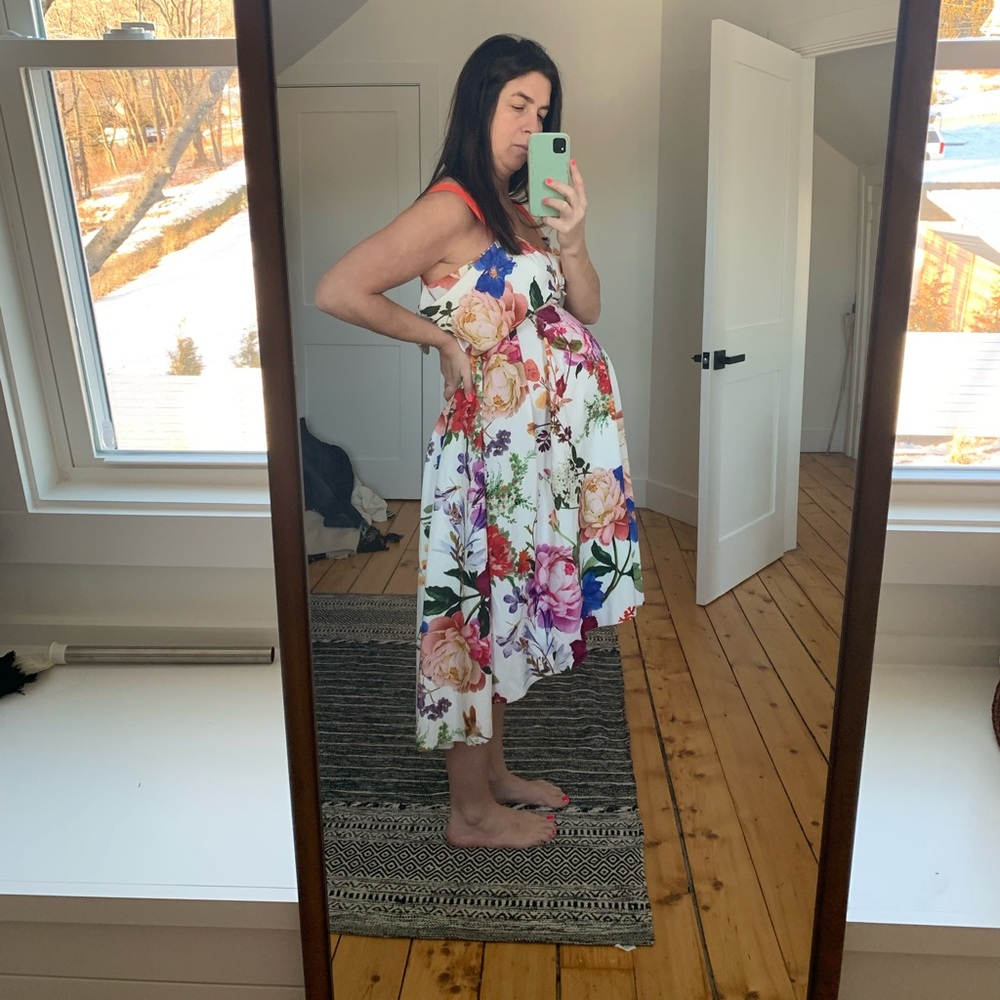 Beautiful floral dress perfect for maternity